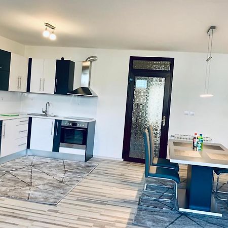 Noor Apartman Bihac Apartment ภายนอก รูปภาพ