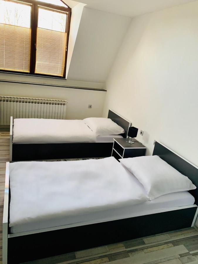Noor Apartman Bihac Apartment ภายนอก รูปภาพ
